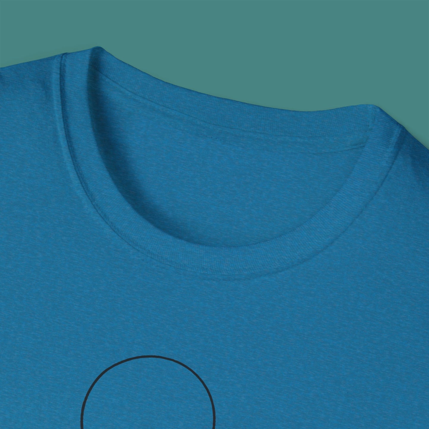 Minimalist Line Art Octopus Unisex T-Shirt